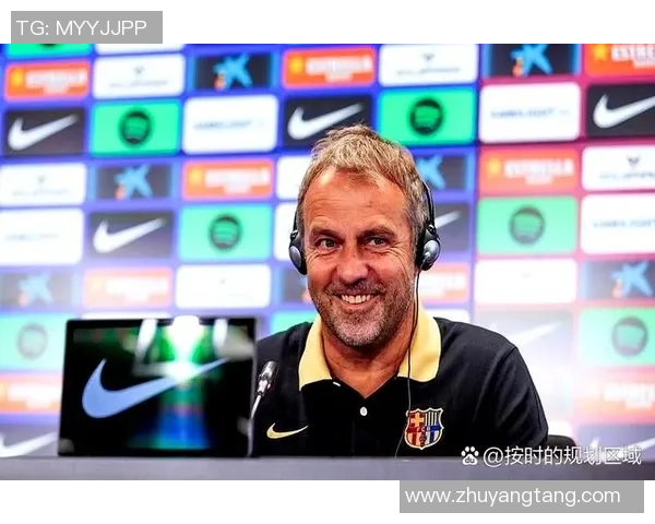 法国足球明星加盟曼联引发全球关注球迷热议新赛季表现期待