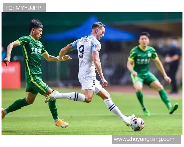 广州足球队在锦标赛中的团队协作表现分析与点评