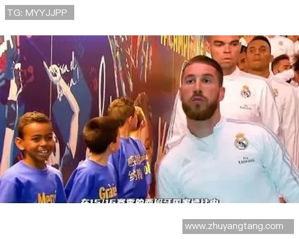 足球明星佩戴头箍的时尚瞬间展现独特个性与运动魅力 足球明星佩戴头箍的时尚瞬间展现独特个性与运动魅力