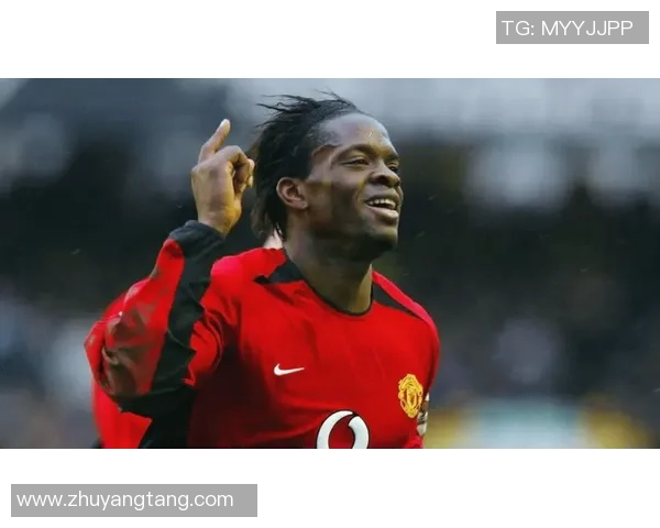 曼联足球明星写真展现红魔传奇球员风采与激情瞬间